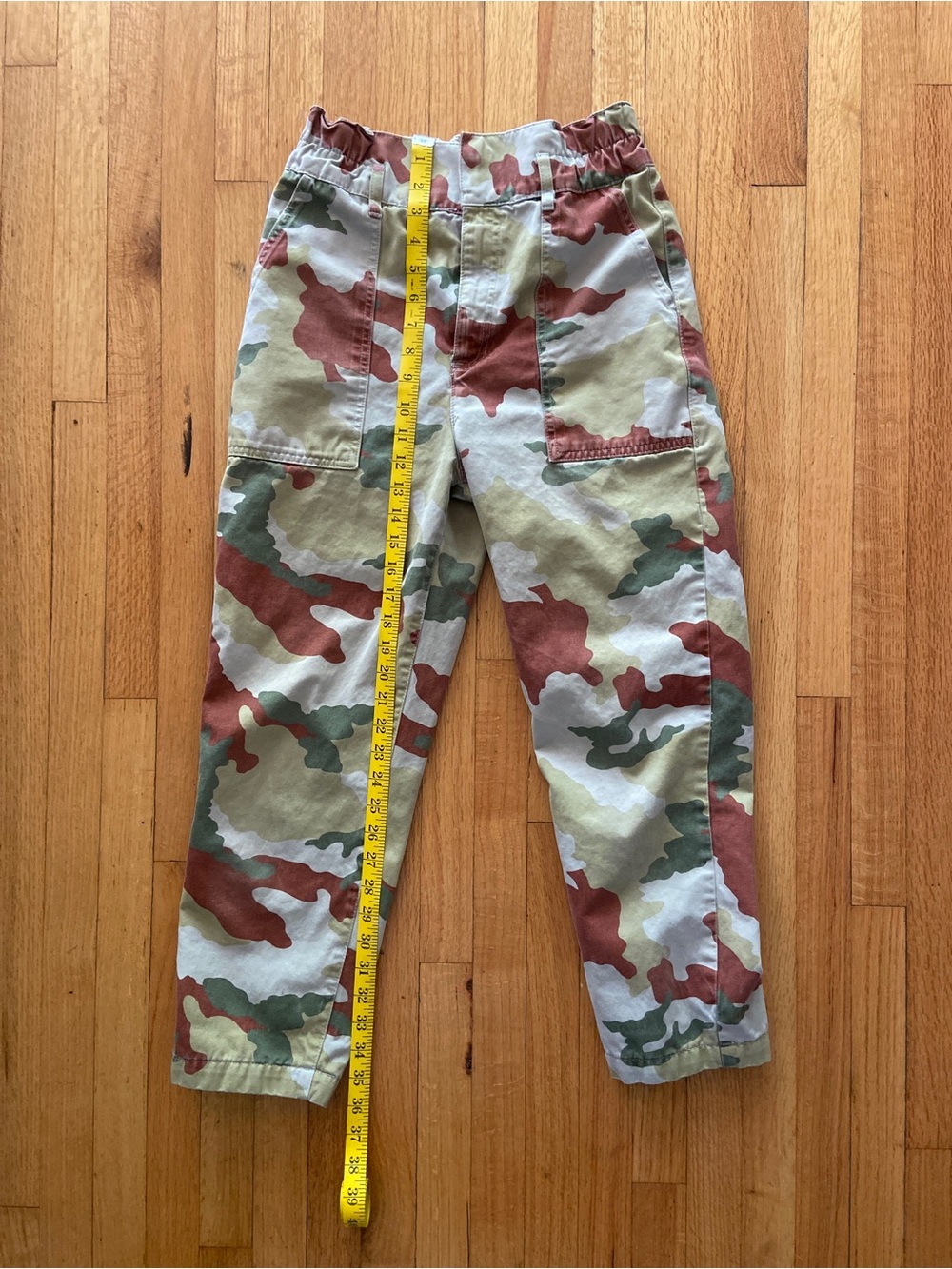 Zara Camouflage Paperbag Trousers Camo Green & Red Size 2